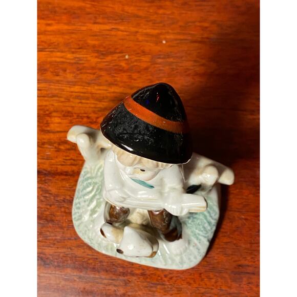 VTG 50s German Porcelain Figurine Boy w stringed instrument & squirrel 3 in tall - Picture 9 of 10